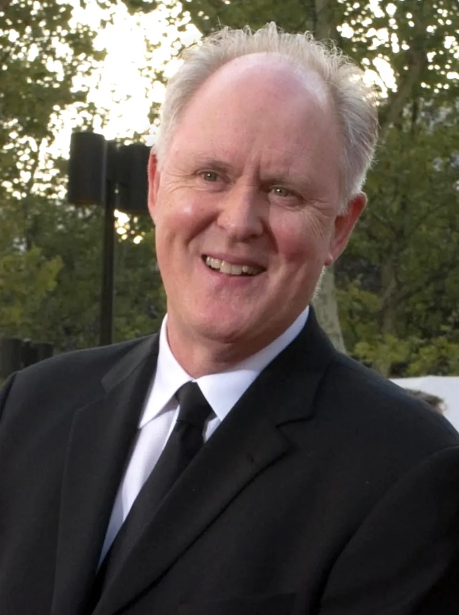 John Lithgow confirma por sorpresa que será Dumbledore antes que HBO